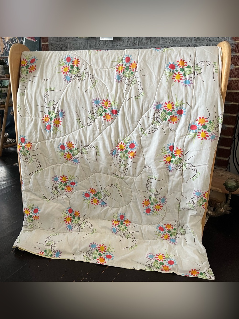 Vintage Picasso Bouquet of Peace Hands Flowers Blanket Quilt Bedding bedspread - Picture 7 of 14